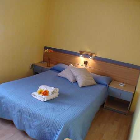 Hostal El Carmen Zaragoza Exterior photo